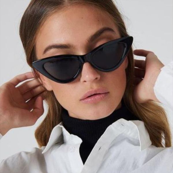 classic cat eye sunglasses fashion leopard triangle small women retro black brand shades eyewear cateye, White;black
classic cat eye sunglasses fashion leopard triangle small women retro black brand shades eyewear cateye, White;black