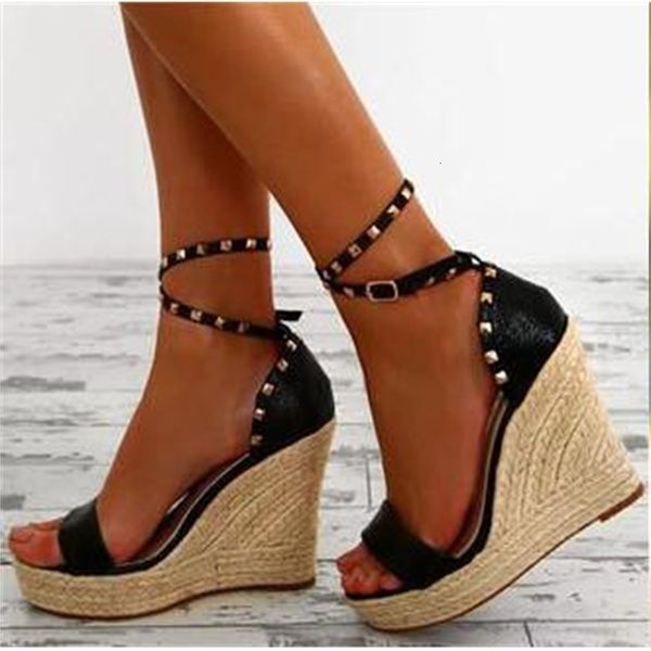 sandals glod pu leather wedges ankle strap lady peep toe buckle casual women cover heels party shoes with rivets cohi, Black
sandals glod pu leather wedges ankle strap lady peep toe buckle casual women cover heels party shoes with rivets cohi, Black