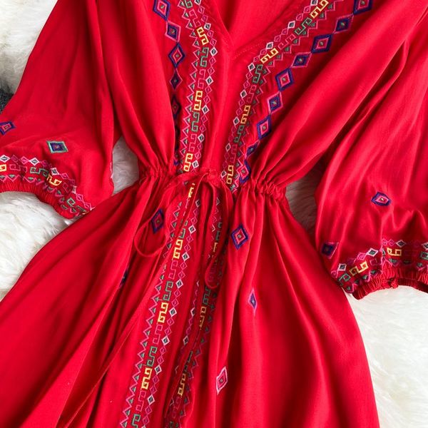 party dresses 2021 summer retro embroidered vestidos female v-neck puff sleeve lace-up self-cultivation holiday midi dress gl627, White;black
party dresses 2021 summer retro embroidered vestidos female v-neck puff sleeve lace-up self-cultivation holiday midi dress gl627, White;black