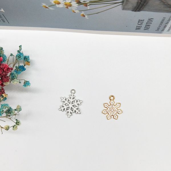 10pcs snowflake enamel metal charms pendants drop oil floating for diy bracelet earring jewelry accessories christmas, Bronze;silver
10pcs snowflake enamel metal charms pendants drop oil floating for diy bracelet earring jewelry accessories christmas, Bronze;silver