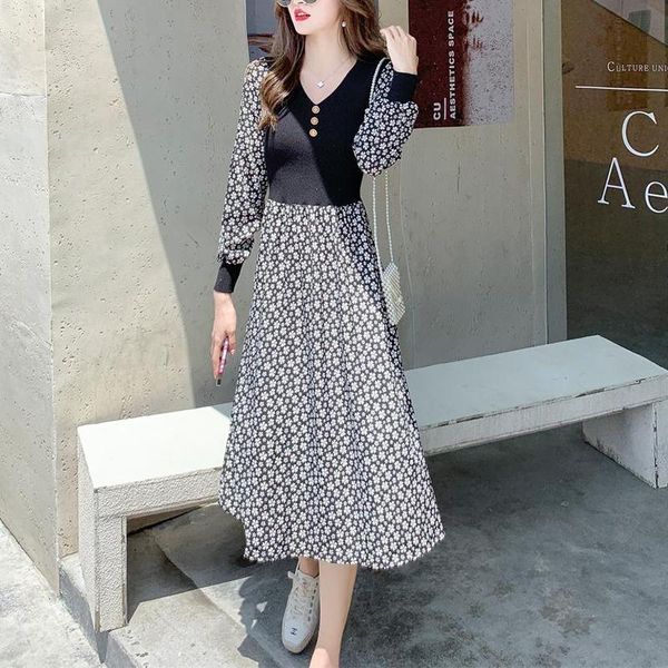 casual dresses elegant temperament dress 2021 autumn and winter gentle wind printing stitching knitted fashionable women's clothing, Black;gray
casual dresses elegant temperament dress 2021 autumn and winter gentle wind printing stitching knitted fashionable women's clothing, Black;gray