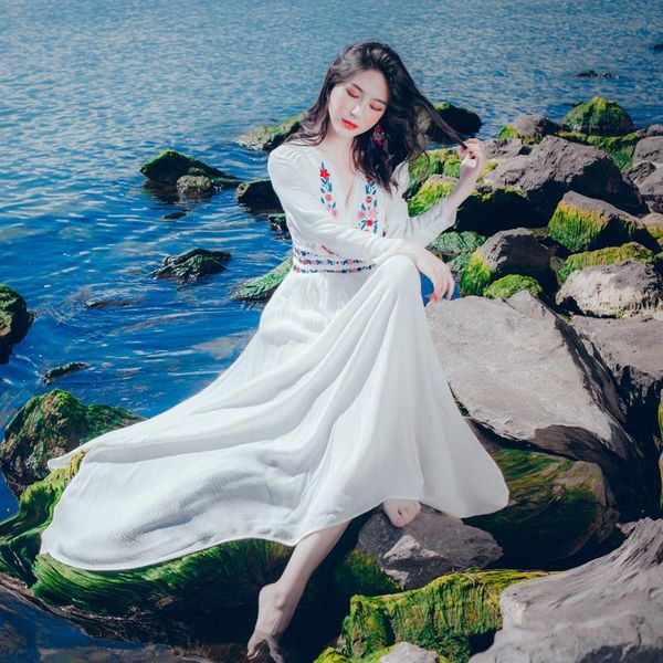 casual dresses bohemian seaside holiday embroidered long-sleeved dress fairy 2021 spring party beach, Black;gray
casual dresses bohemian seaside holiday embroidered long-sleeved dress fairy 2021 spring party beach, Black;gray