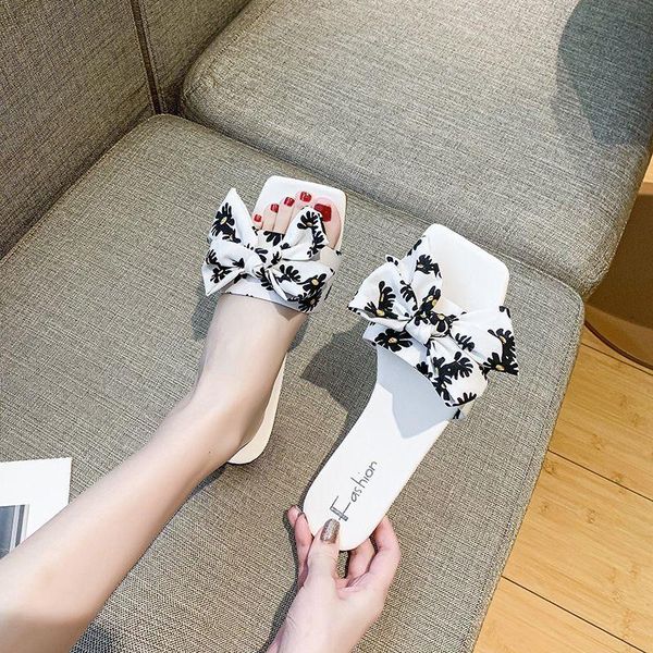 slippers 2021 summer style foreign trade plus size casual soft bow sandals and cute flat outdoor wear-resistant women, Black
slippers 2021 summer style foreign trade plus size casual soft bow sandals and cute flat outdoor wear-resistant women, Black