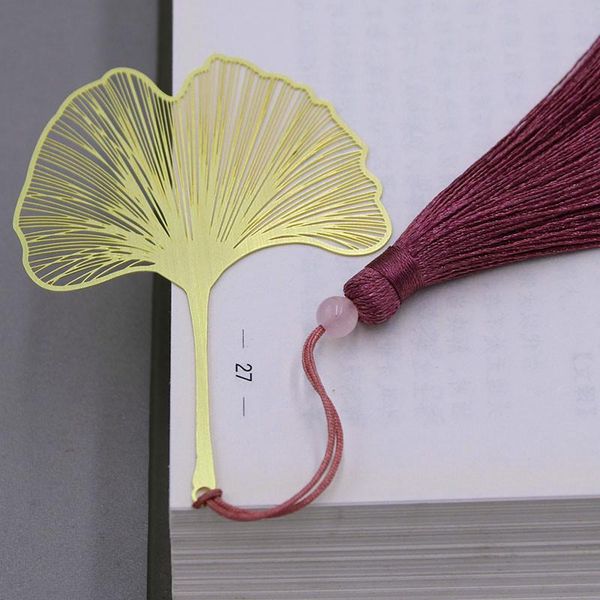 pieces of ginkgo leaf small fresh plant veins brass bookmarks party favorite gifts a lot wedding decoration bus favor
pieces of ginkgo leaf small fresh plant veins brass bookmarks party favorite gifts a lot wedding decoration bus favor