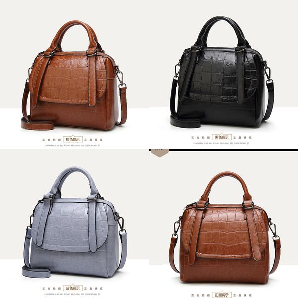 2021 autumn new big boston fashion pillow bag oil wax skin women's portable one shoulder messenger bag, Black;red
2021 autumn new big boston fashion pillow bag oil wax skin women's portable one shoulder messenger bag, Black;red