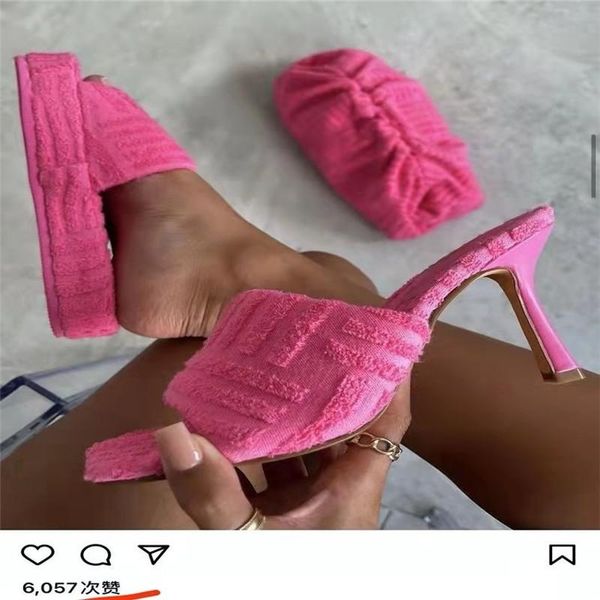 slippers 2021 european station sandals candy color luxury fur high heel femme evening party women shoes 35-43, Black
slippers 2021 european station sandals candy color luxury fur high heel femme evening party women shoes 35-43, Black