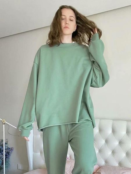 women's pants & capris solid color two piece set women loose round neck pullover + high waist fashion trousers suit 2021 fall and winte, Black;white
women's pants & capris solid color two piece set women loose round neck pullover + high waist fashion trousers suit 2021 fall and winte, Black;white