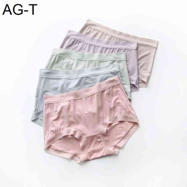 2021 lanjing modal court style silk crotch middle waist bag lace underwear lady, Black;pink
2021 lanjing modal court style silk crotch middle waist bag lace underwear lady, Black;pink