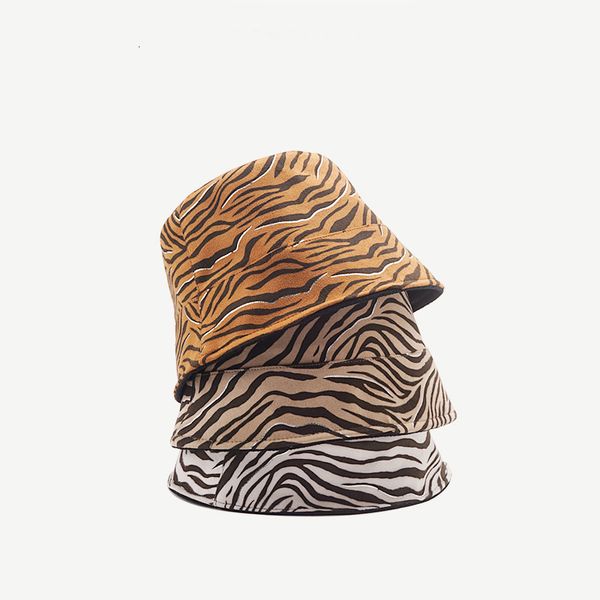 girl autumn winter british suede zebra pattern bucket hat designer version show little fisherman cover face warm basin tide
girl autumn winter british suede zebra pattern bucket hat designer version show little fisherman cover face warm basin tide