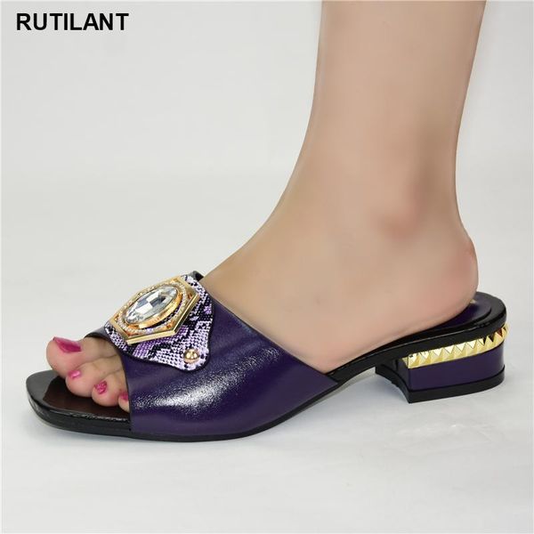 dress shoes fashion dcorated with rhinestone luxury woman female wedding party pumps italian mid heels autumn slipper for, Black
dress shoes fashion dcorated with rhinestone luxury woman female wedding party pumps italian mid heels autumn slipper for, Black
