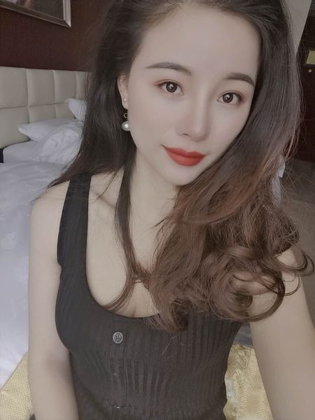 fashion charm 2021 di d family small fragrance temperament pearl simple streamline korean earrings, Golden
fashion charm 2021 di d family small fragrance temperament pearl simple streamline korean earrings, Golden
