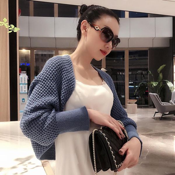 scarves outside or inside the air-conditioned room with sleeves and shoulders neck scarf of cervical office a knitted shawl, Blue;gray
scarves outside or inside the air-conditioned room with sleeves and shoulders neck scarf of cervical office a knitted shawl, Blue;gray