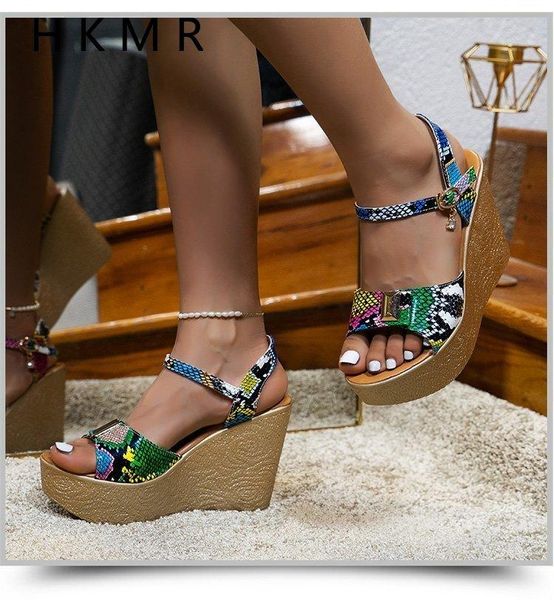 sandals 2021 style summer beach shoes fashion buckle women wedge heels 11cm platform woman for ladies red gold, Black
sandals 2021 style summer beach shoes fashion buckle women wedge heels 11cm platform woman for ladies red gold, Black
