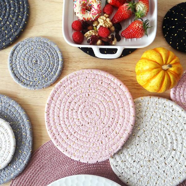 mats & pads 1pc round cotton rope with gold line insulation cup mat non-slip plate bowl pad table placemat
mats & pads 1pc round cotton rope with gold line insulation cup mat non-slip plate bowl pad table placemat