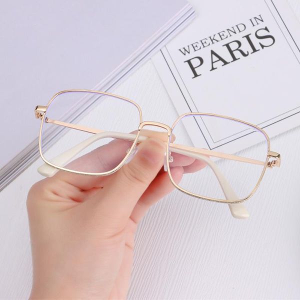 sunglasses oversized square myopia glasses diamond studded anti blue light flat mirror eyewear radiation protection, White;black
sunglasses oversized square myopia glasses diamond studded anti blue light flat mirror eyewear radiation protection, White;black