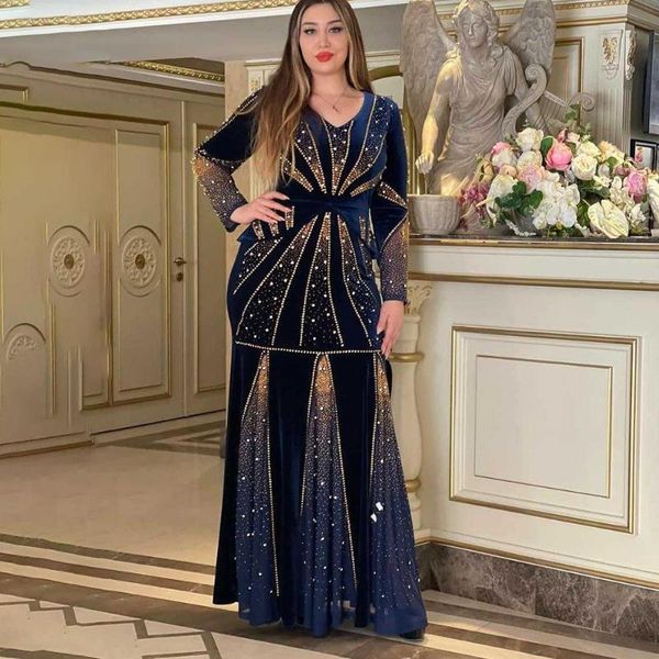 casual dresses 2021 temperament commute velvet womens dress autumn winter muslim fashion drilling mermaid buttocks women, Black;gray
casual dresses 2021 temperament commute velvet womens dress autumn winter muslim fashion drilling mermaid buttocks women, Black;gray