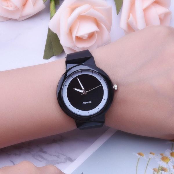 wristwatches women watch silicone strap casual sports ladies gift clock quartz movement wristwatch zegarek damski relog, Slivery;brown
wristwatches women watch silicone strap casual sports ladies gift clock quartz movement wristwatch zegarek damski relog, Slivery;brown