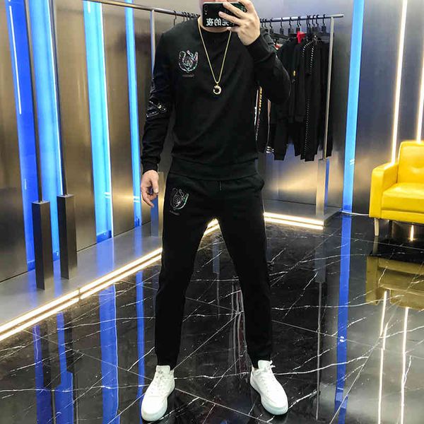hoodies autumn male fashion european chest sequins embroidered round the neck thin of two suit parts, Black
hoodies autumn male fashion european chest sequins embroidered round the neck thin of two suit parts, Black