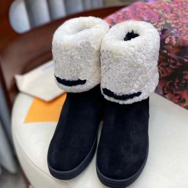 women boots snow winter flat bottom sheepfold wool martin boot keep warm trainers sports sneakers size 34-42 with box, Black
women boots snow winter flat bottom sheepfold wool martin boot keep warm trainers sports sneakers size 34-42 with box, Black
