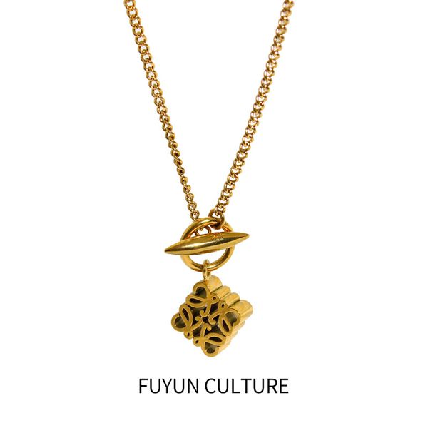 luo jia lowew luxury 18k gold-plated moon cake pendant female european and american xu lu with what clavicle metal neck necklace, Silver
luo jia lowew luxury 18k gold-plated moon cake pendant female european and american xu lu with what clavicle metal neck necklace, Silver