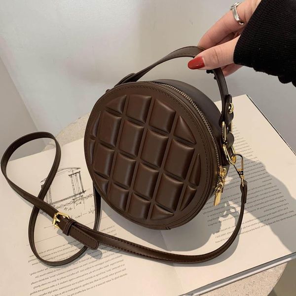 bag female retro style shoulder fashion simple 2021 round chocolate messenger korean version new portable small vnoxt
bag female retro style shoulder fashion simple 2021 round chocolate messenger korean version new portable small vnoxt