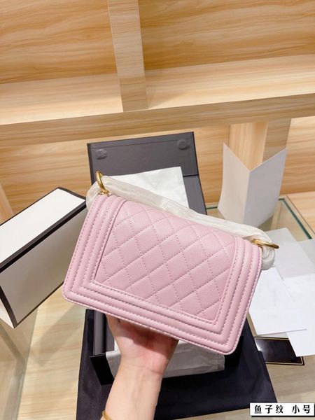 shoulder bags 101802 01 women's lingge classic spicy mom bag diagonal cross handbag
shoulder bags 101802 01 women's lingge classic spicy mom bag diagonal cross handbag