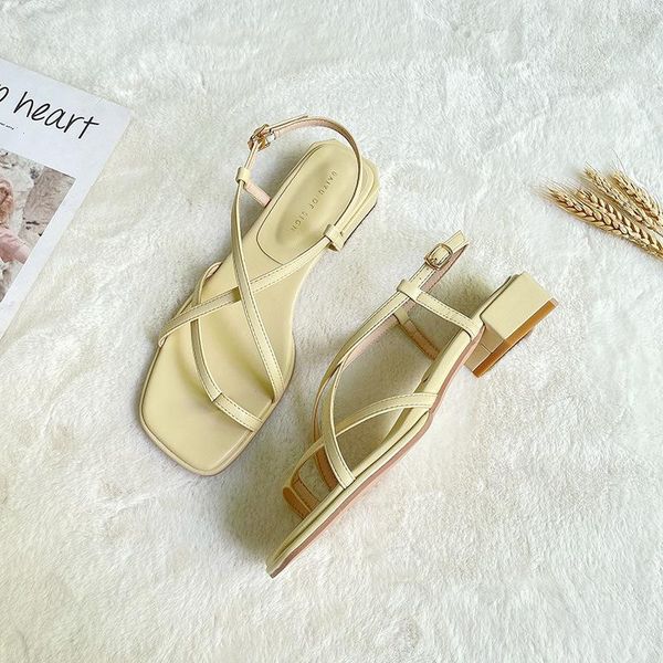 sandals 2021 slippers women summer wear fashion after empty low-heeled women's shoes toe-split, Black
sandals 2021 slippers women summer wear fashion after empty low-heeled women's shoes toe-split, Black