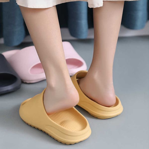 thick bottomed slippers feel like stepping on excrement coconut slippers thick bottomed antiskid couple cool slippers eva soft bottomed, Black
thick bottomed slippers feel like stepping on excrement coconut slippers thick bottomed antiskid couple cool slippers eva soft bottomed, Black