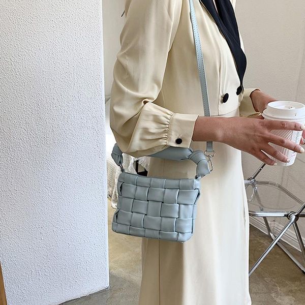 evening bags girl purse elegant pu leather simple and versatile messenger bag fashion western style personalized woven design handbag
evening bags girl purse elegant pu leather simple and versatile messenger bag fashion western style personalized woven design handbag