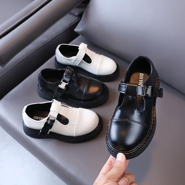 flat shoes autumn girls leather round toe soft sole princess fashion girl, Black;grey
flat shoes autumn girls leather round toe soft sole princess fashion girl, Black;grey