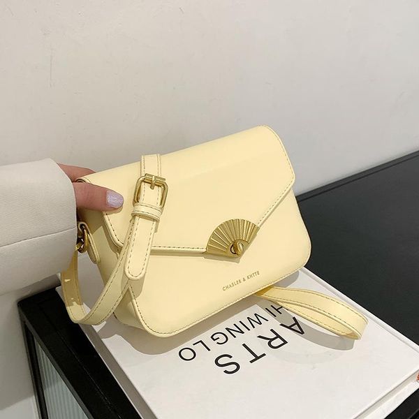 shoulder bags 2021 fashion solid color single bag casual handbag designer wallet for women travel flap purse bolsos
shoulder bags 2021 fashion solid color single bag casual handbag designer wallet for women travel flap purse bolsos