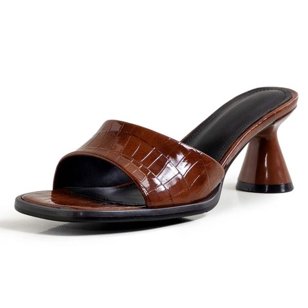 full grain leather square toe mules strange style young lady daily wear slip on outside slipper shoes women l80 slippers, Black
full grain leather square toe mules strange style young lady daily wear slip on outside slipper shoes women l80 slippers, Black