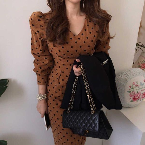 casual dresses autumn winter runway elegant party corduroy dress long sleeve luxury 2021 boho vintage a-line women polka dot lady, Black;gray
casual dresses autumn winter runway elegant party corduroy dress long sleeve luxury 2021 boho vintage a-line women polka dot lady, Black;gray