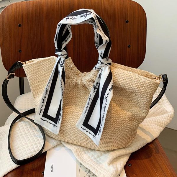 evening bags 2021 woman latest style shoulder fashion large capacity weave female handbags casual brand all-match underarm bag 
evening bags 2021 woman latest style shoulder fashion large capacity weave female handbags casual brand all-match underarm bag