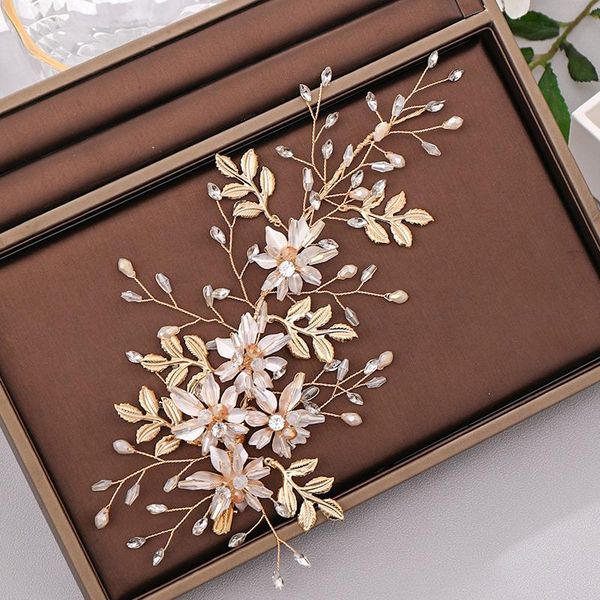 hair clips & barrettes european and american beam bride headdress hand made metal leaf faux rhinestone hairpin wedding accessories maea99, Golden;silver
hair clips & barrettes european and american beam bride headdress hand made metal leaf faux rhinestone hairpin wedding accessories maea99, Golden;silver