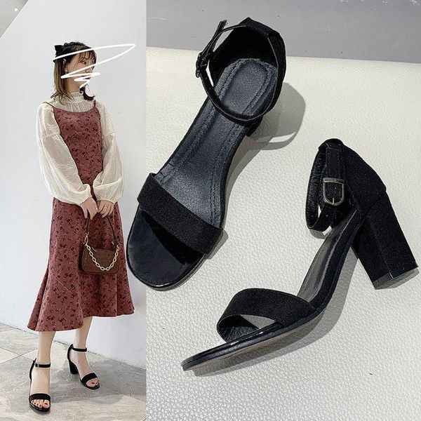 sandals chunky heel female fairy style summer korean edition of students matching girl one-button black heels
sandals chunky heel female fairy style summer korean edition of students matching girl one-button black heels