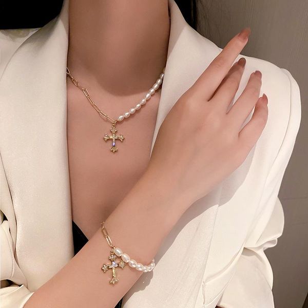 pendant necklaces minar temperament natural freshwater pearl for women lady gold color link chain rhinestone cross chokers necklace gift, Silver
pendant necklaces minar temperament natural freshwater pearl for women lady gold color link chain rhinestone cross chokers necklace gift, Silver