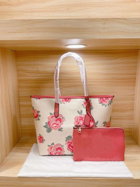2021 handbag shopping bag ladies fashion flower pattern high-end design versatile casual style large capacity
2021 handbag shopping bag ladies fashion flower pattern high-end design versatile casual style large capacity