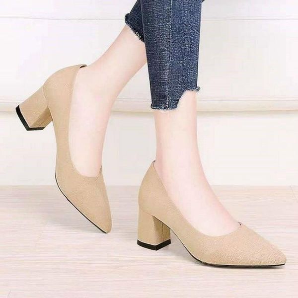dress shoes women's high heels thick with 5cm pointed toe black banquet single versatile professional work women
dress shoes women's high heels thick with 5cm pointed toe black banquet single versatile professional work women