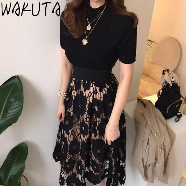 ladies hollow out floral skirts women 2021 korean daily trendy elegant vintage high waist lace chic long faldas mujer, Black
ladies hollow out floral skirts women 2021 korean daily trendy elegant vintage high waist lace chic long faldas mujer, Black