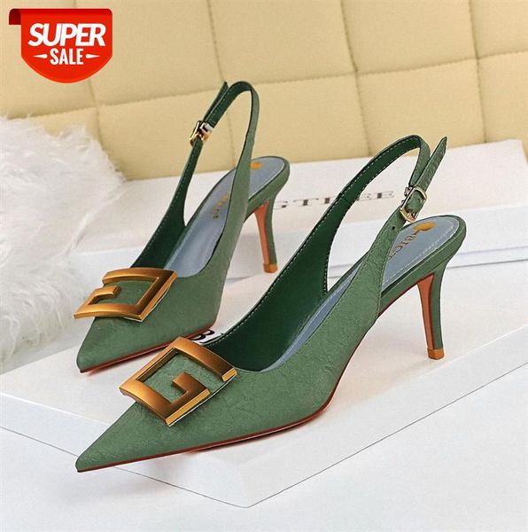 8999-5 european and american style banquet women's shoes stiletto high-heeled shallow mouth pointed toe hollow back strap metal square
8999-5 european and american style banquet women's shoes stiletto high-heeled shallow mouth pointed toe hollow back strap metal square