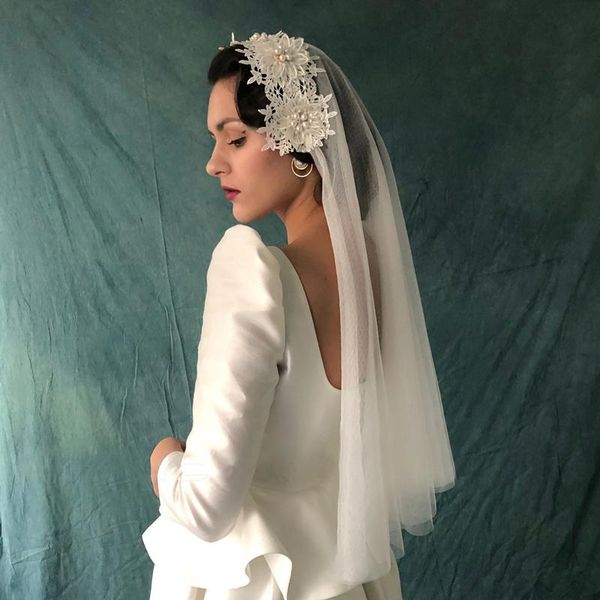 bridal veils veil lace appliqued flower soft tulle short pearl hair clip rhinestones for elegant wedding woman accessories, Black
bridal veils veil lace appliqued flower soft tulle short pearl hair clip rhinestones for elegant wedding woman accessories, Black
