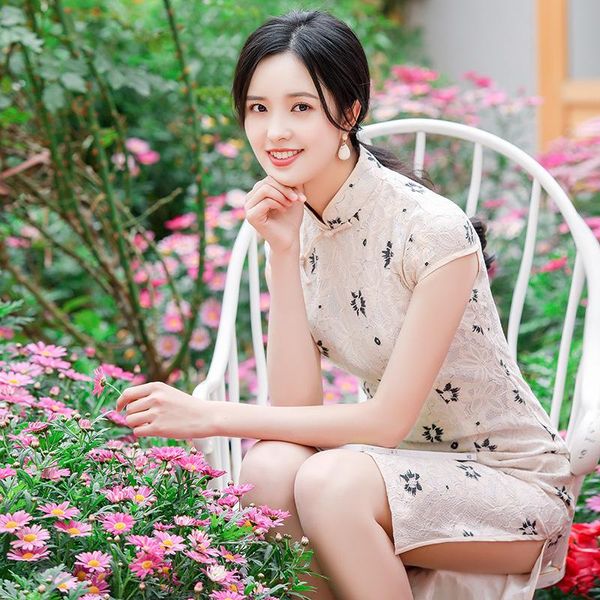 ethnic clothing retro women's lace dress, improved cheongsam, girl style, thin long skirt, chinese, Red
ethnic clothing retro women's lace dress, improved cheongsam, girl style, thin long skirt, chinese, Red