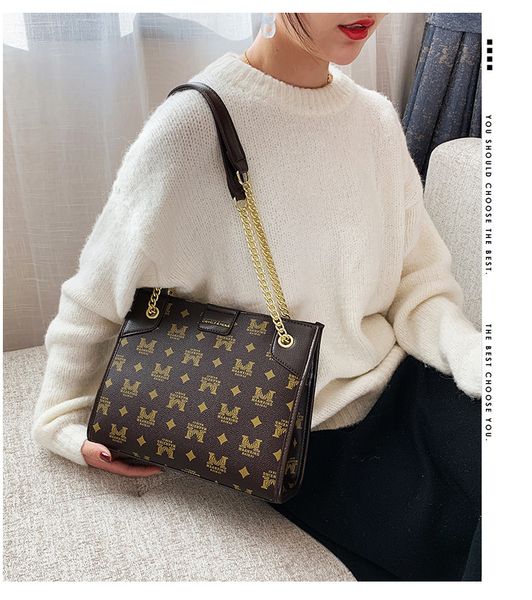 luxury handbags tot capacity women 2021 new messenger versatile fashion net red envelope autumn and winter single shoulder large bag
luxury handbags tot capacity women 2021 new messenger versatile fashion net red envelope autumn and winter single shoulder large bag