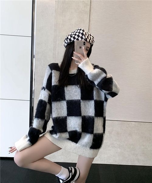 women's sweaters black and white plaid sweater loose soft waxy checkerboard knitted top, White;black
women's sweaters black and white plaid sweater loose soft waxy checkerboard knitted top, White;black
