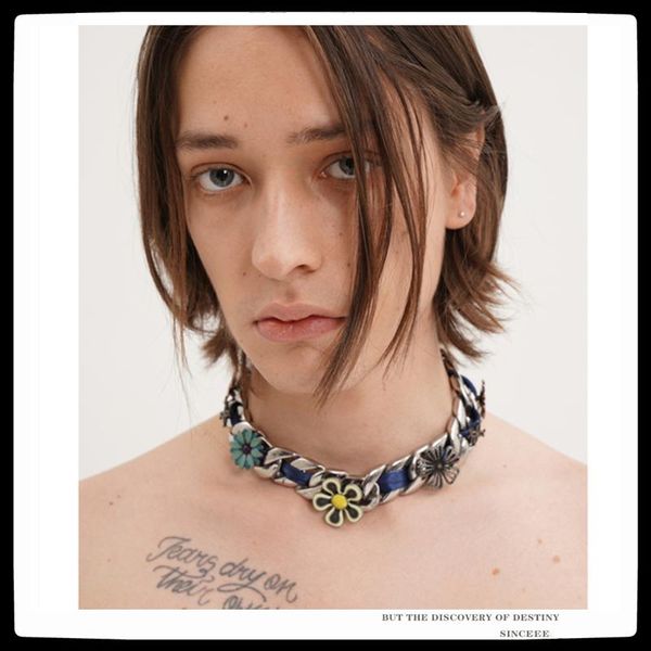 chains punk hip hop distressed titanium steel trendy ribbon flower decorated cuban chain necklace for men women girls party jewelry, Silver
chains punk hip hop distressed titanium steel trendy ribbon flower decorated cuban chain necklace for men women girls party jewelry, Silver