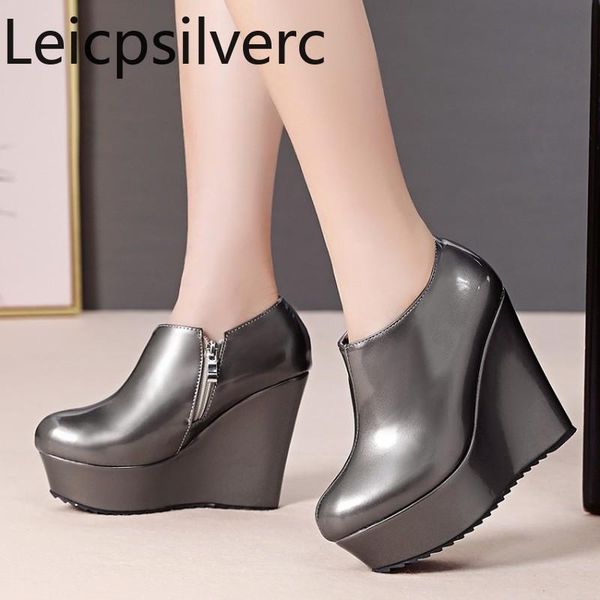 boots women's autumn and winter the fashion round head zipper wedge high heel short tube shoes plus size 32-43, Black
boots women's autumn and winter the fashion round head zipper wedge high heel short tube shoes plus size 32-43, Black