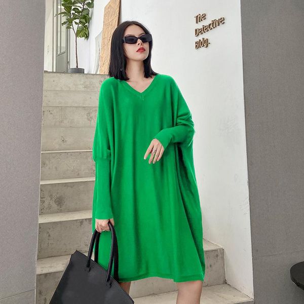 women's sweaters blue big size long knitting sweater loose fit v-neck sleeve women pullovers fashion autumn winter 2021, White;black
women's sweaters blue big size long knitting sweater loose fit v-neck sleeve women pullovers fashion autumn winter 2021, White;black