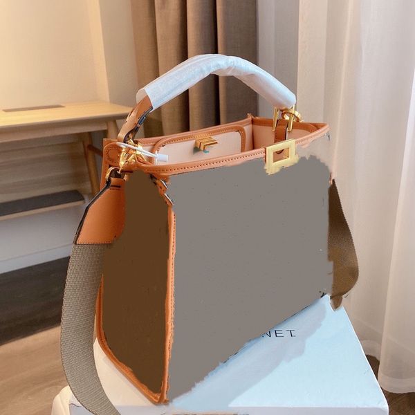 large-capacity handbags shopping bags 2021 f spring net red same style women's bag with retro printing advanced sense of foreign style 
large-capacity handbags shopping bags 2021 f spring net red same style women's bag with retro printing advanced sense of foreign style