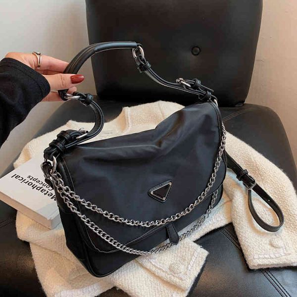 2022 factory wholesale high capacity canvas new underarm women's bag fashion single shoulder messenger soft face commuter tote bag
2022 factory wholesale high capacity canvas new underarm women's bag fashion single shoulder messenger soft face commuter tote bag